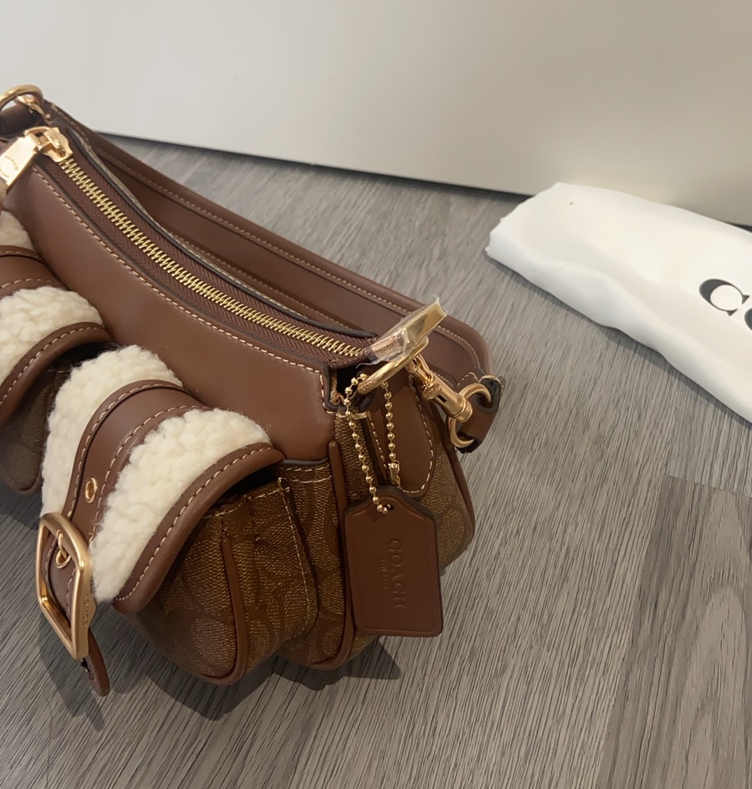 Coach一比一高仿包 |Ashton Baguette12月新品的图片-高仿蔻馳包包coach