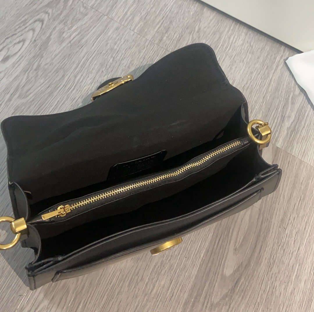 coach蔻馳 newcan26 tabby海浪包打在我心上~春天的季節就要一起多!巴!胺!的图片-高仿蔻馳包包coach