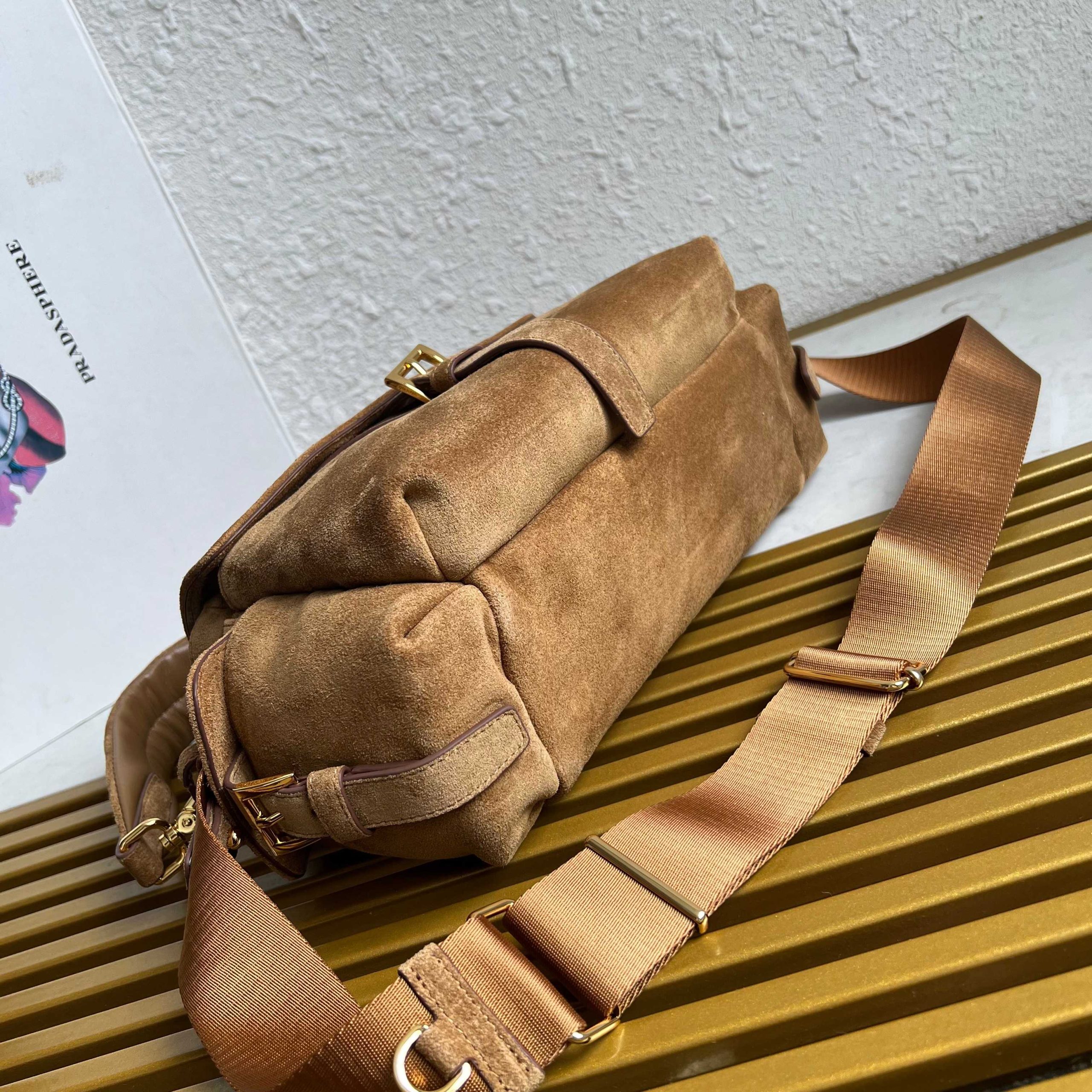 【頂級原單普拉達】新款郵差包長30x高14x底10cm的图片-高仿普拉达包包 【頂級原單普拉達】新款郵差包長30x高14x底10cm的图片-高仿普拉达包包