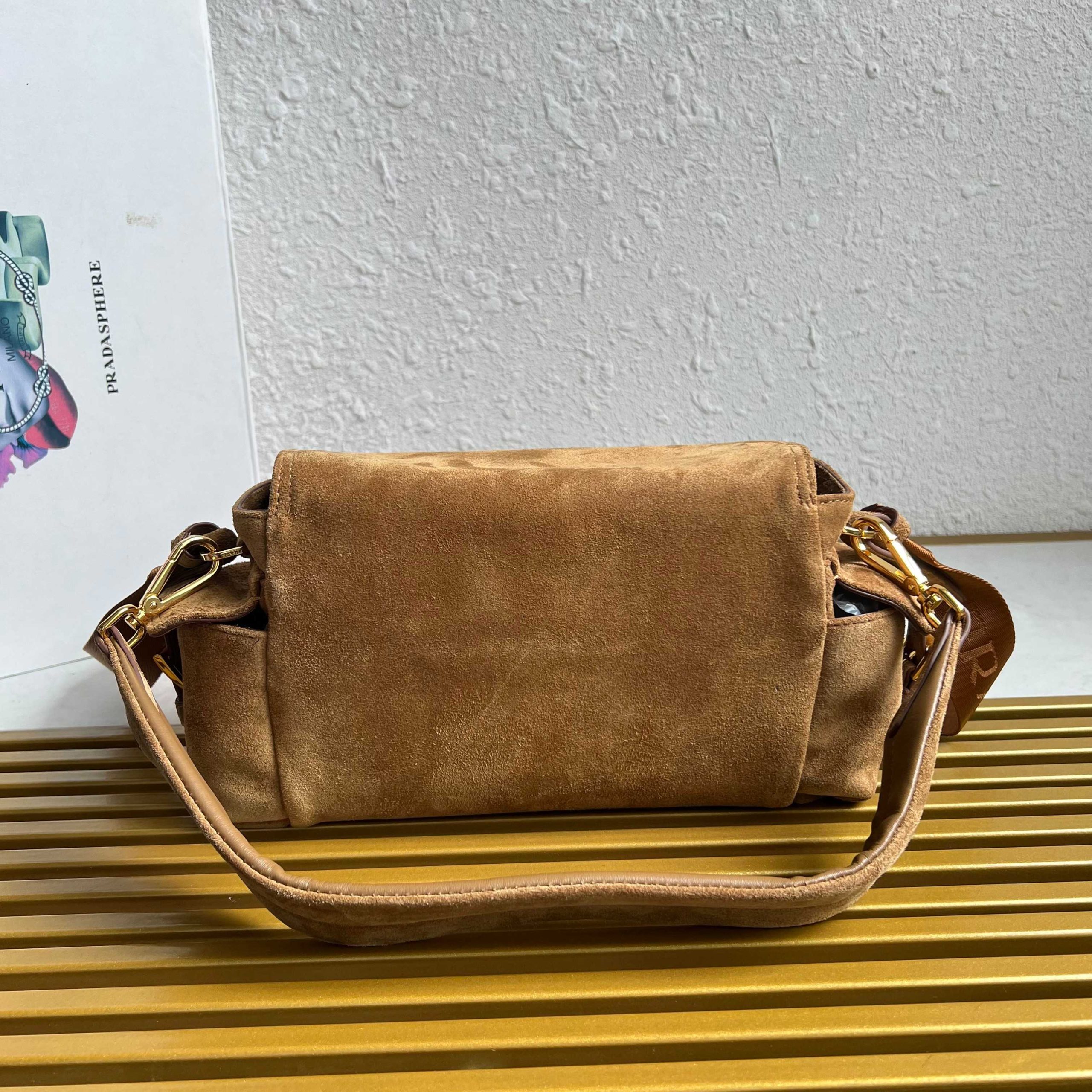 【頂級原單普拉達】新款郵差包長30x高14x底10cm的图片-高仿普拉达包包 【頂級原單普拉達】新款郵差包長30x高14x底10cm的图片-高仿普拉达包包