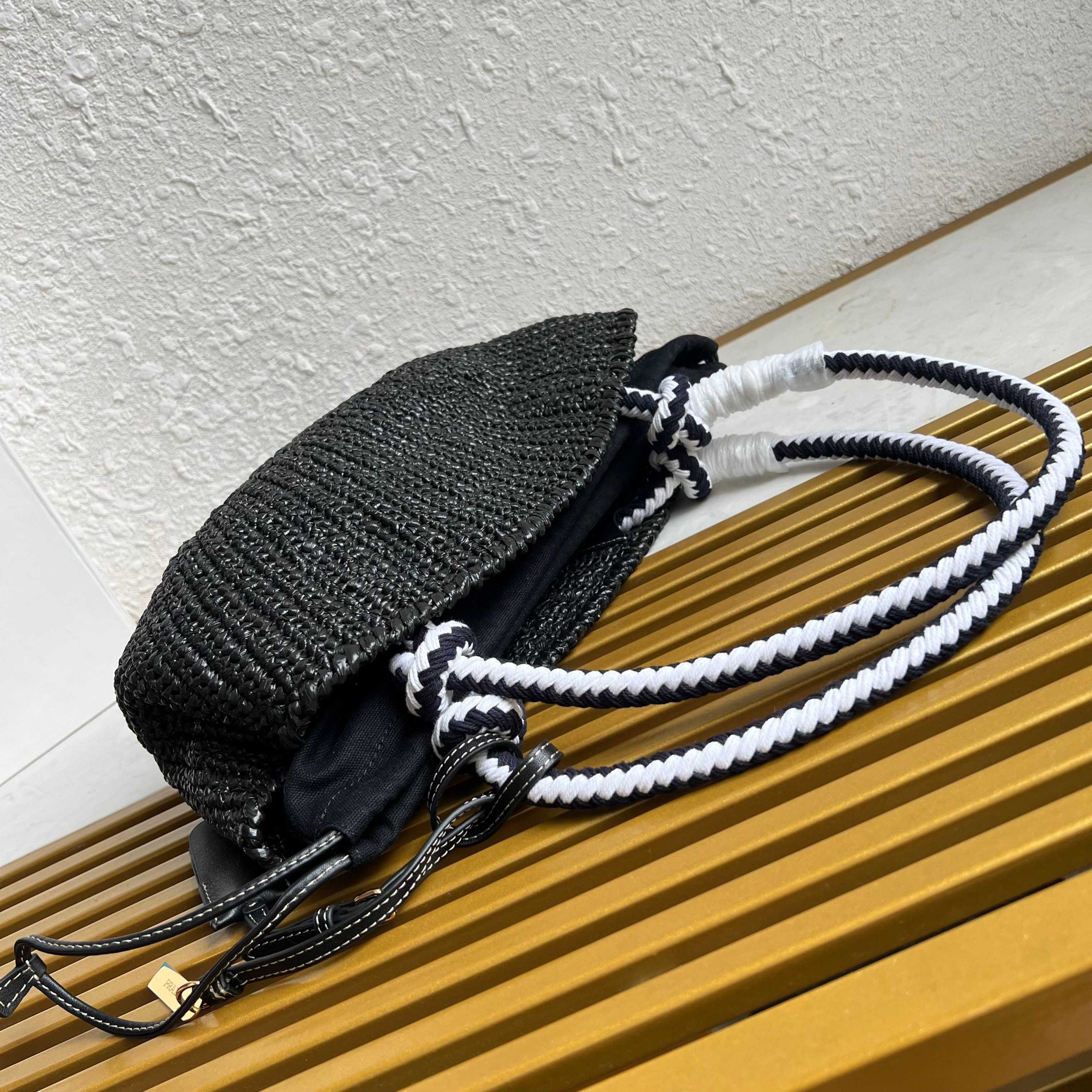 【頂級原單普拉達】高仿包 新款編織菜籃子的图片-高仿普拉达包包