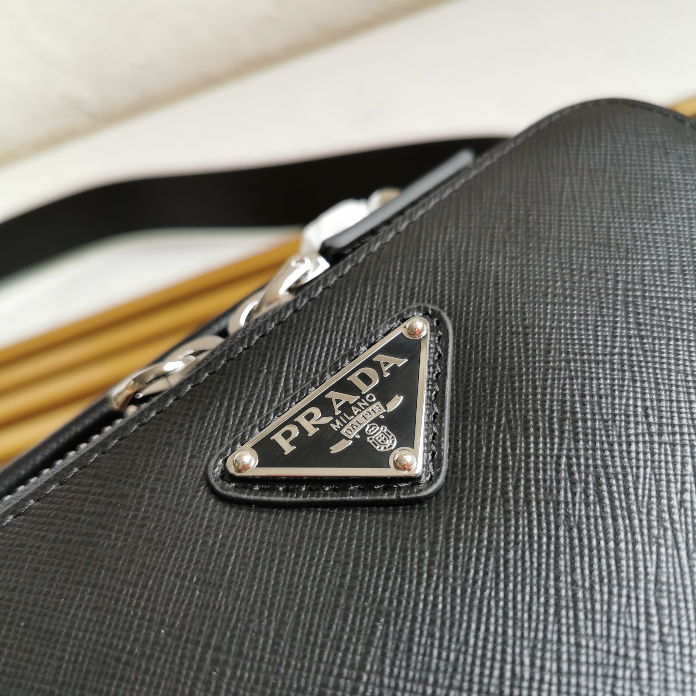 【頂級原單包普拉達】新款相機包2VH070手提包的图片-高仿普拉达包包