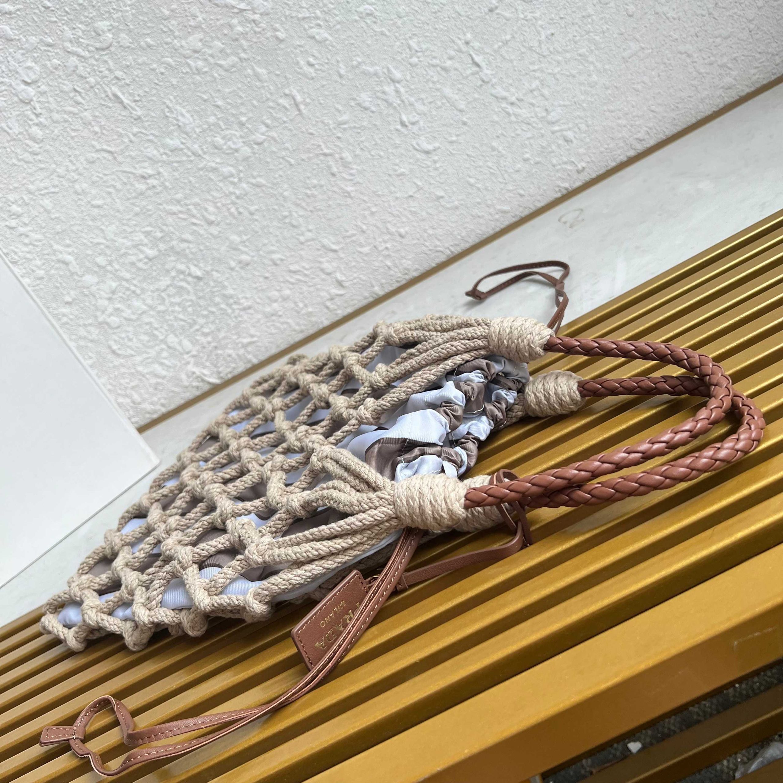 【頂級原單】新品編織1BC111棉質花邊手袋一比一高仿包普拉達的图片-高仿普拉达包包 【頂級原單】新品編織1BC111棉質花邊手袋一比一高仿包普拉達的图片-高仿普拉达包包