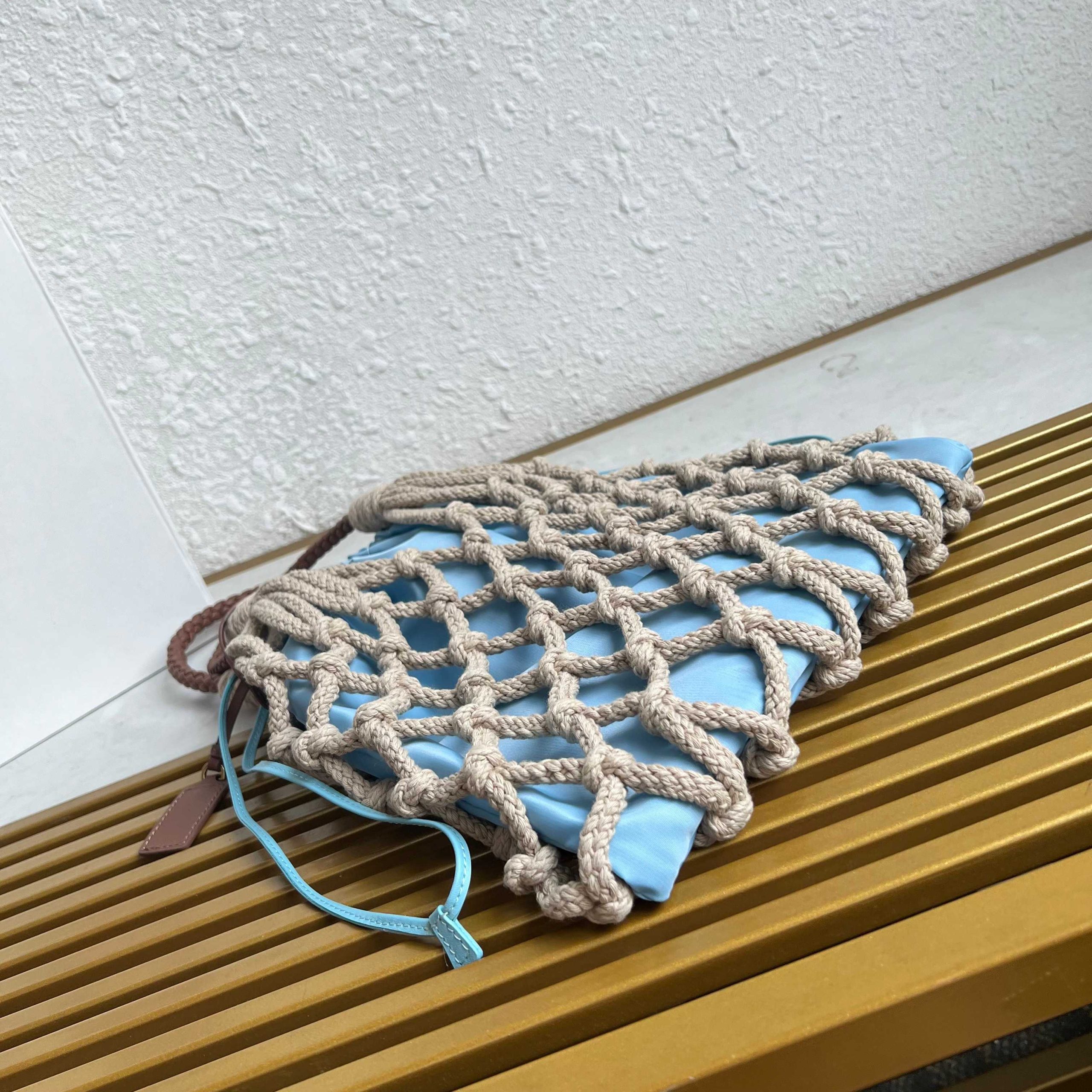 【頂級原單普拉達】🎉新品編織🎉1BC111棉質花邊高仿手袋的图片-高仿普拉达包包 【頂級原單普拉達】🎉新品編織🎉1BC111棉質花邊高仿手袋的图片-高仿普拉达包包