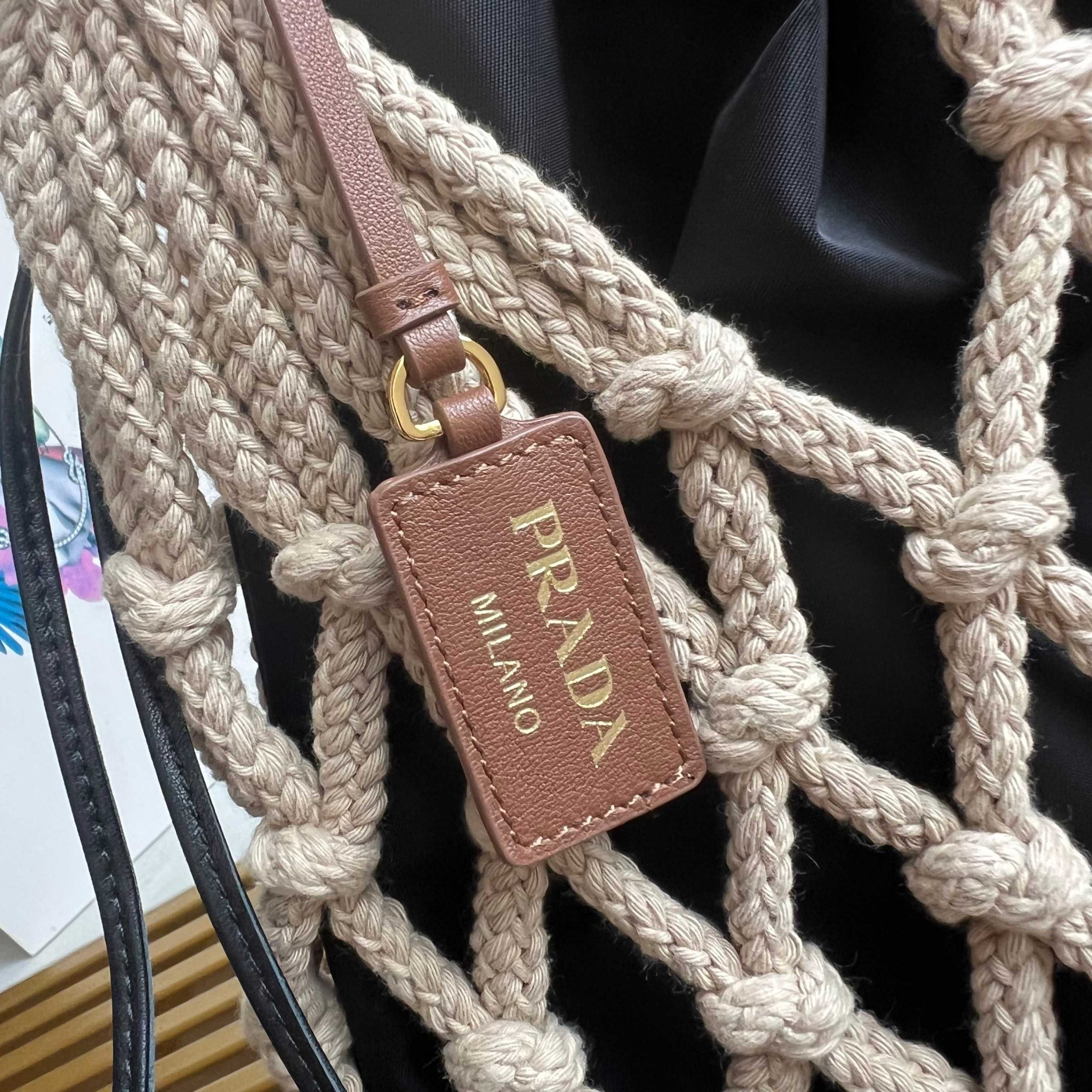 【頂級原單普拉達】1BC111棉質花邊手袋一比一高仿包的图片-高仿普拉达包包 【頂級原單普拉達】1BC111棉質花邊手袋一比一高仿包的图片-高仿普拉达包包