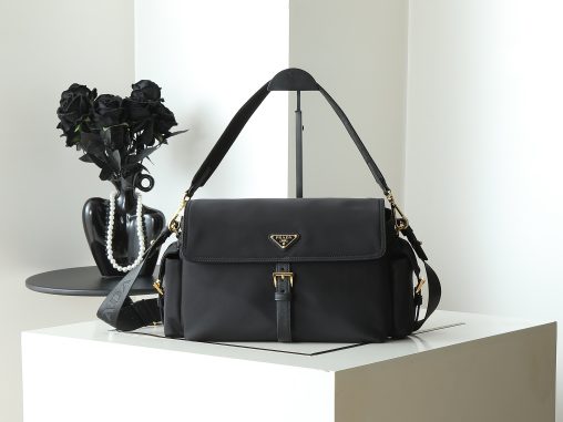 一比一普拉達高仿包永久不過時爆款可多種方式攜帶