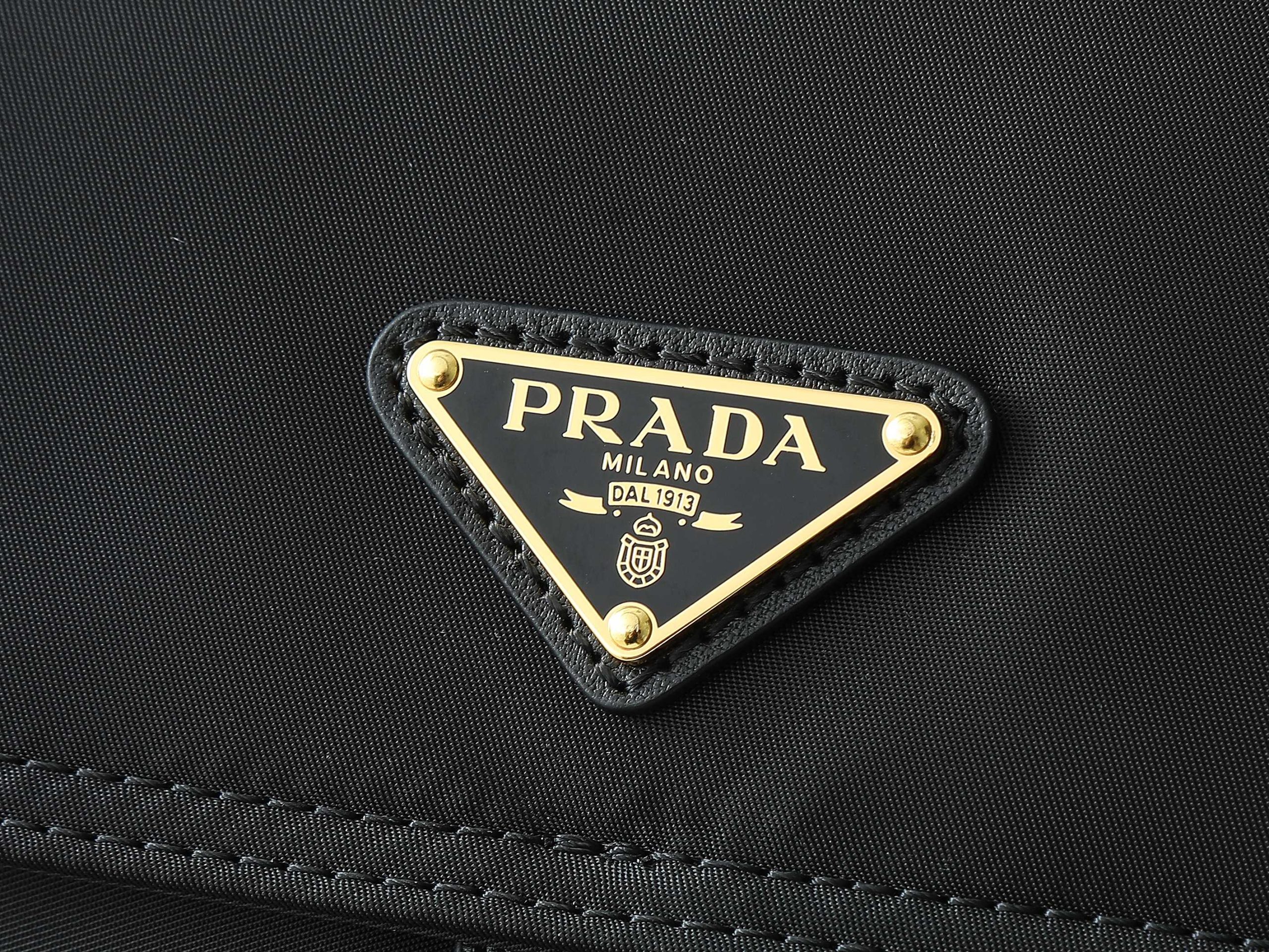 一比一普拉達高仿包永久不過時爆款可多種方式攜帶的图片-高仿普拉达包包 一比一普拉達高仿包永久不過時爆款可多種方式攜帶的图片-高仿普拉达包包