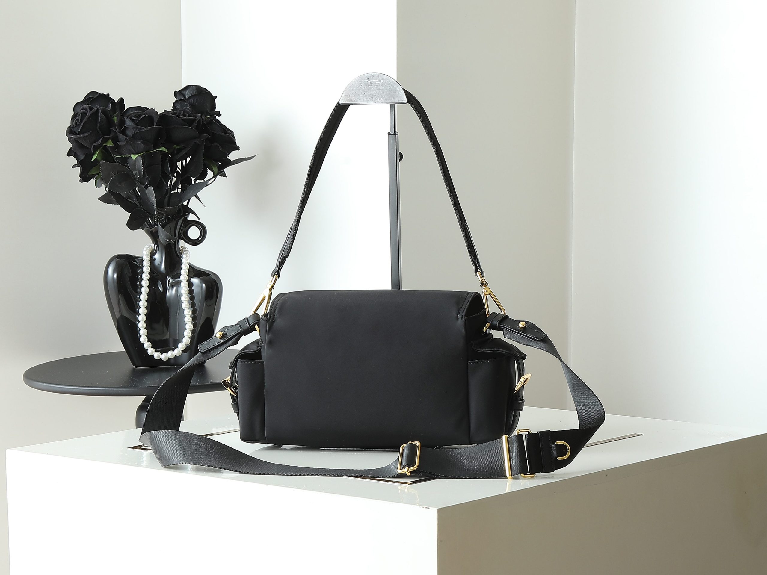 新款郵差包普拉達1BD394小號高仿包包的图片-高仿普拉达包包 新款郵差包普拉達1BD394小號高仿包包的图片-高仿普拉达包包