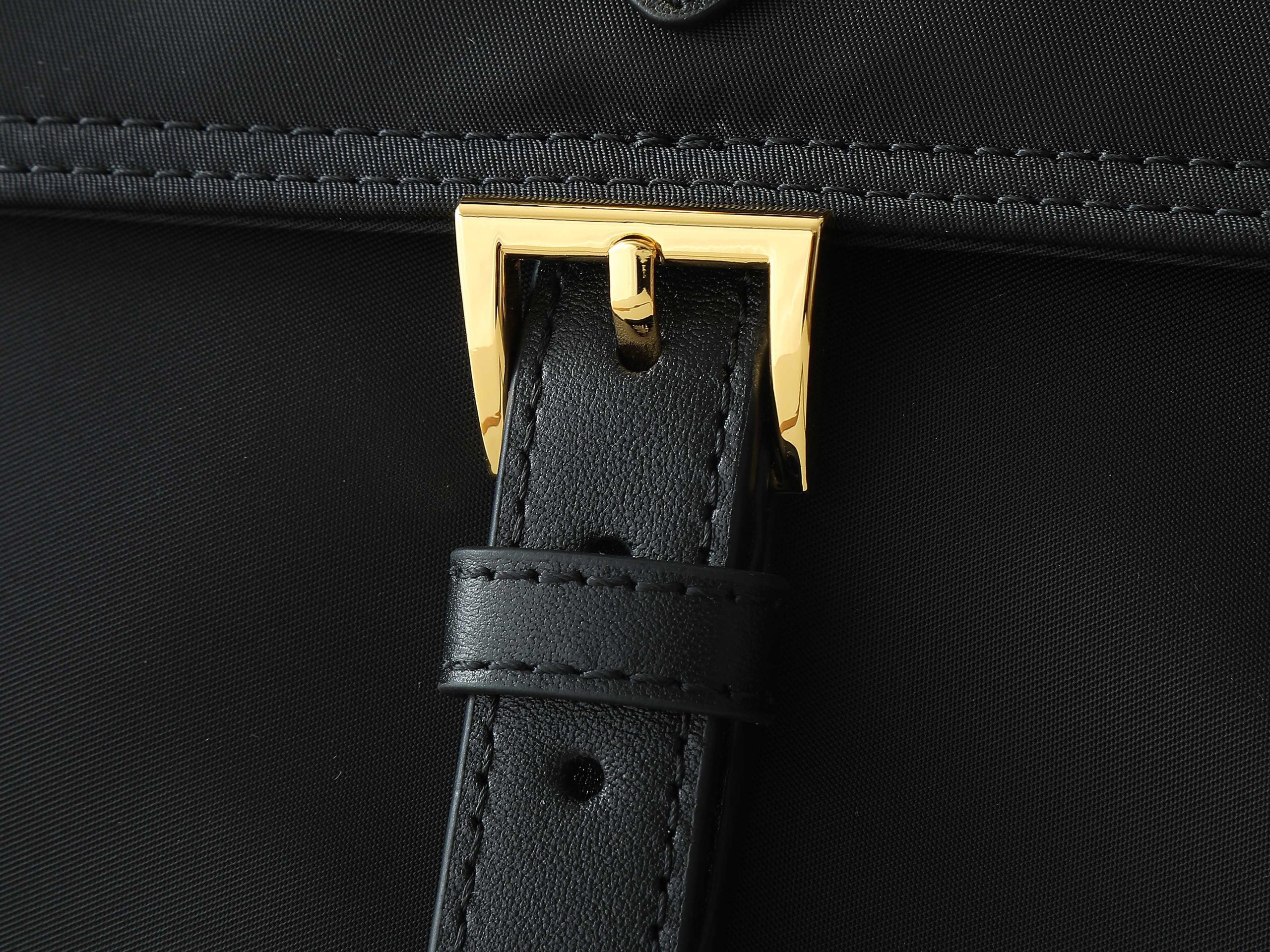 新款郵差包普拉達1BD394小號高仿包包的图片-高仿普拉达包包 新款郵差包普拉達1BD394小號高仿包包的图片-高仿普拉达包包