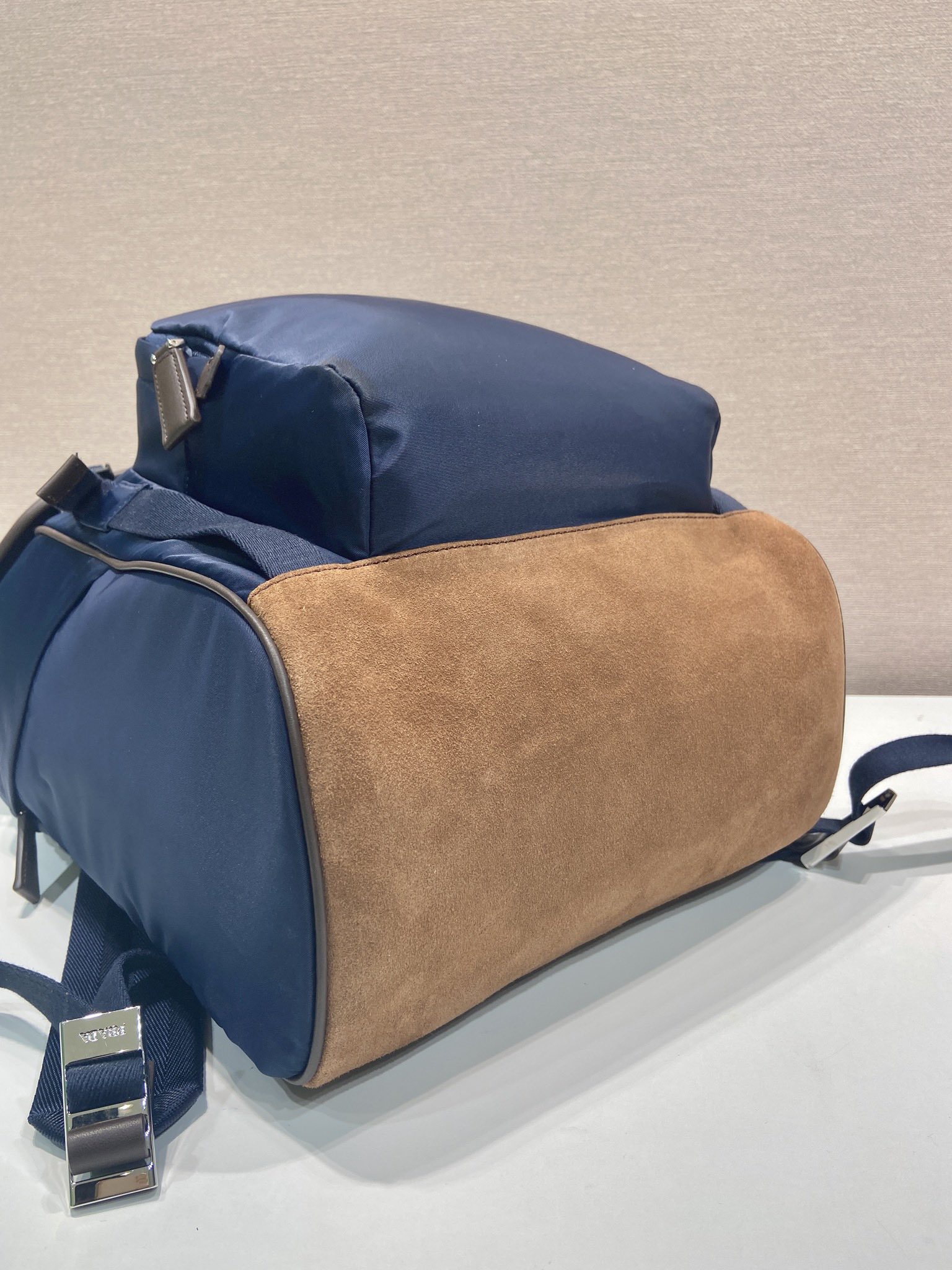 一比一原單包新款雙肩背包普拉達2VZ135A新品的图片-高仿普拉达包包