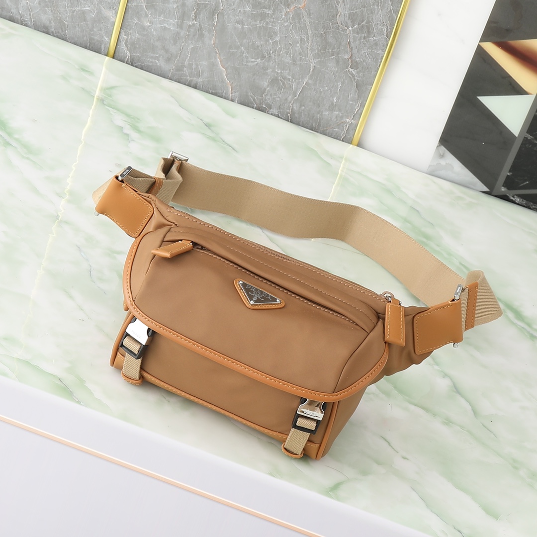 原單包普拉達升級版配盒子迷你郵差包長20x高13x底9cm的图片-高仿普拉达包包