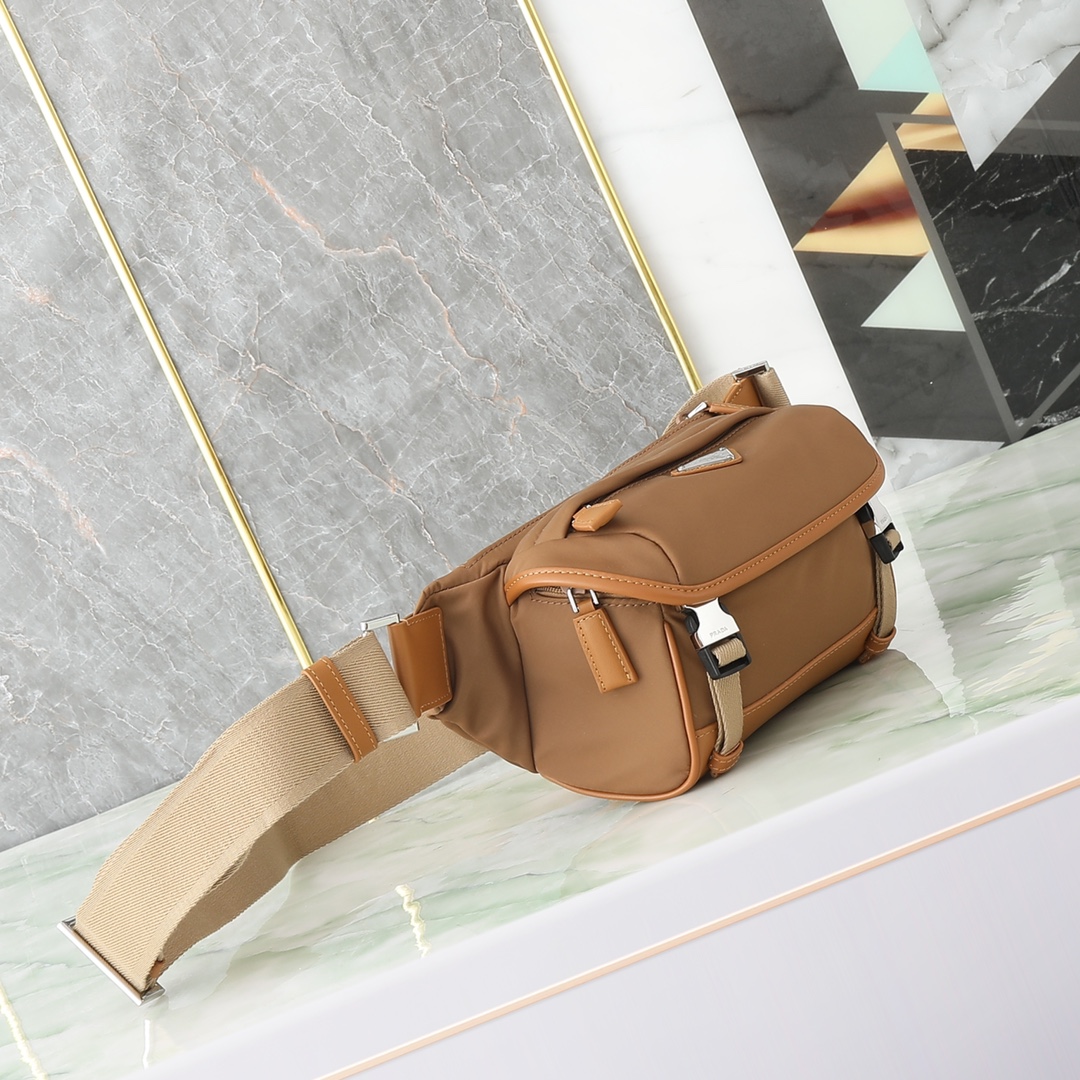 原單包普拉達升級版配盒子迷你郵差包長20x高13x底9cm的图片-高仿普拉达包包