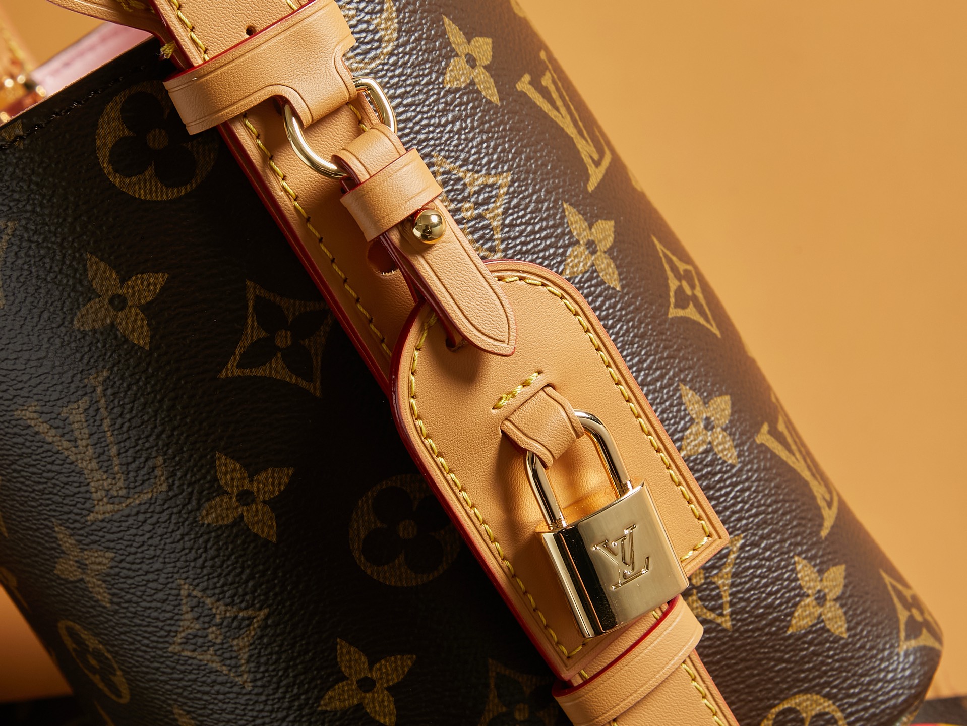 【頂級原單包LV 獨家實拍 動態163c】M26642粉色的图片-高仿LV包包、高仿lv女包 【頂級原單包LV 獨家實拍 動態163c】M26642粉色的图片-高仿LV包包、高仿lv女包