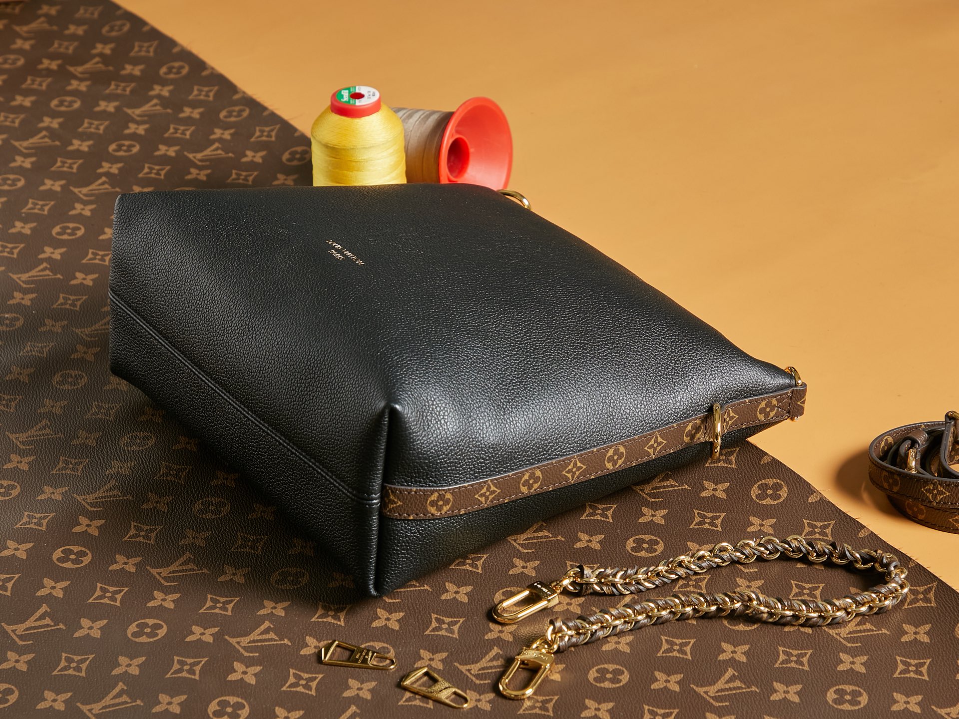 【LV頂級原單包 獨家實拍 動態163c】M28098 Multipass 手袋的图片-高仿LV包包、高仿lv女包