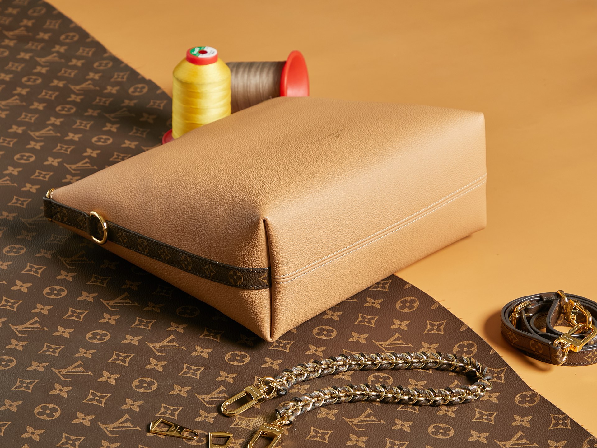 【頂級原單包LV手袋 獨家實拍 動態163c】M28029的图片-高仿LV包包、高仿lv女包