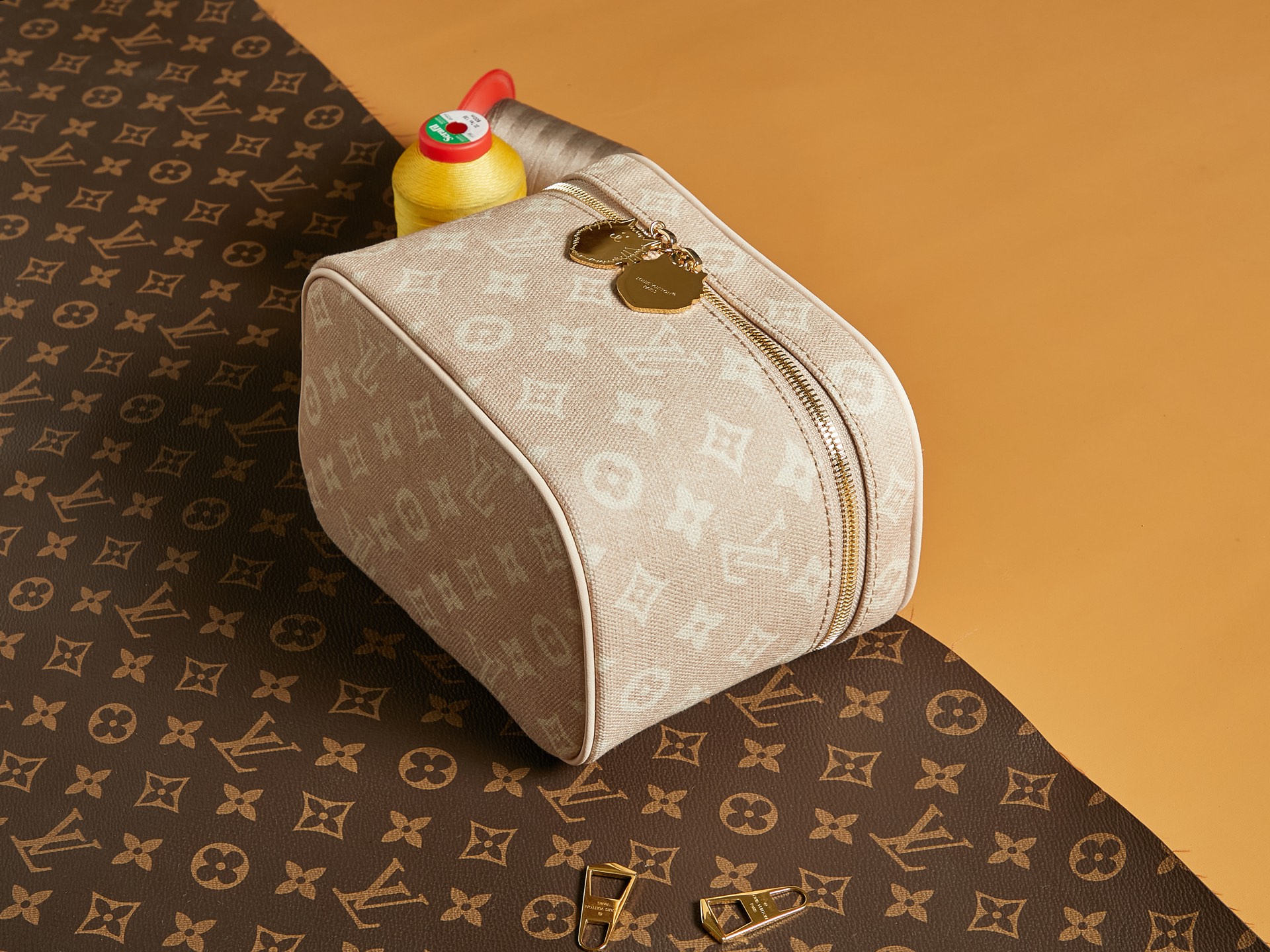 頂級LV原單包 獨家實拍 動態163c】NICE 迷你化妝包的图片-高仿LV包包、高仿lv女包