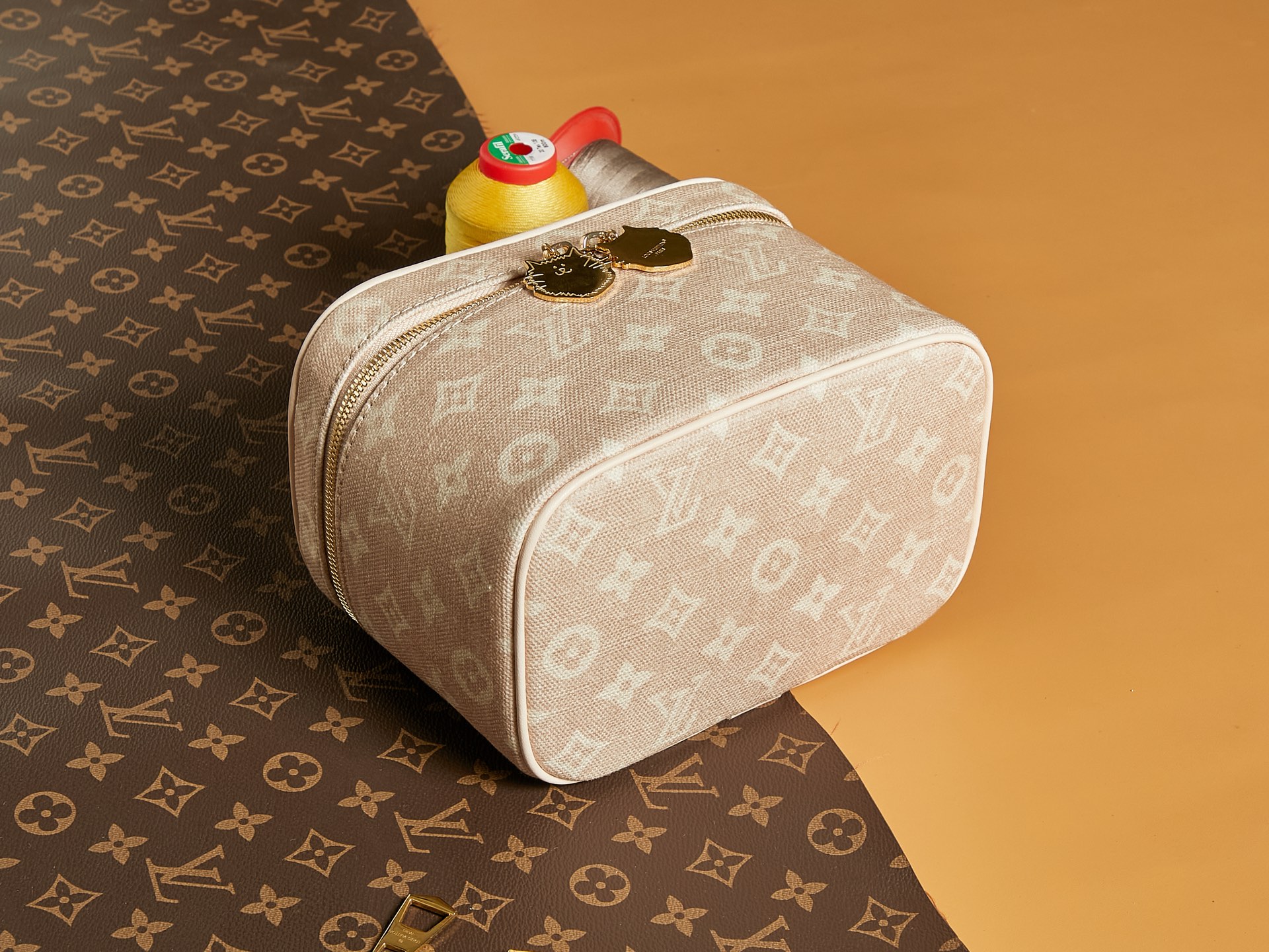 頂級LV原單包 獨家實拍 動態163c】NICE 迷你化妝包的图片-高仿LV包包、高仿lv女包