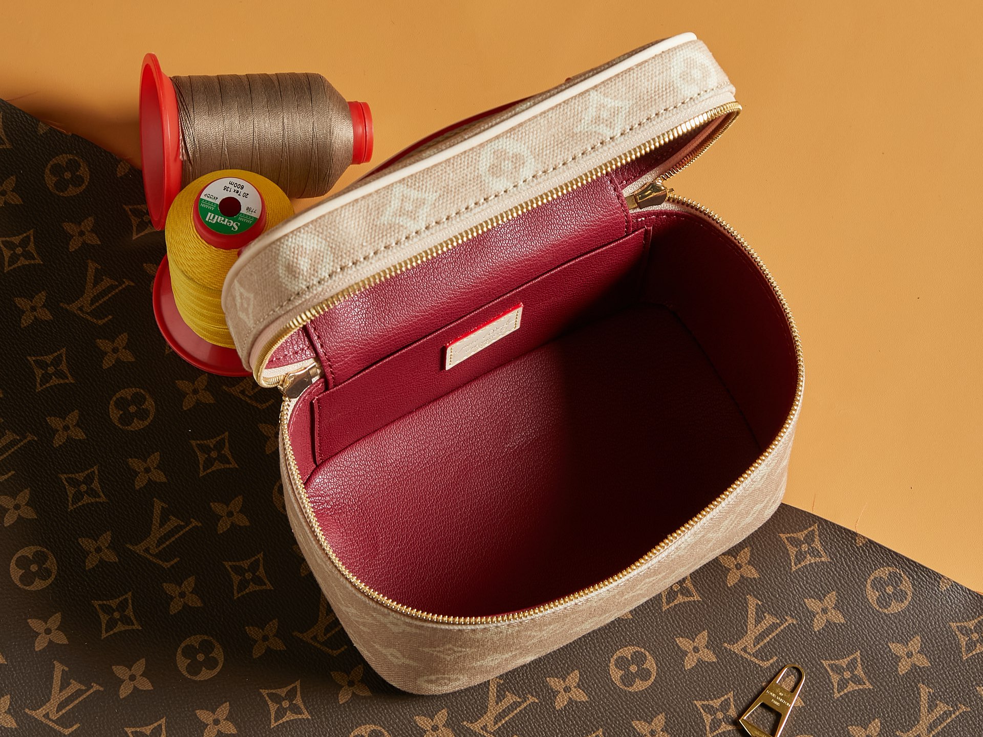 頂級LV原單包 獨家實拍 動態163c】NICE 迷你化妝包的图片-高仿LV包包、高仿lv女包