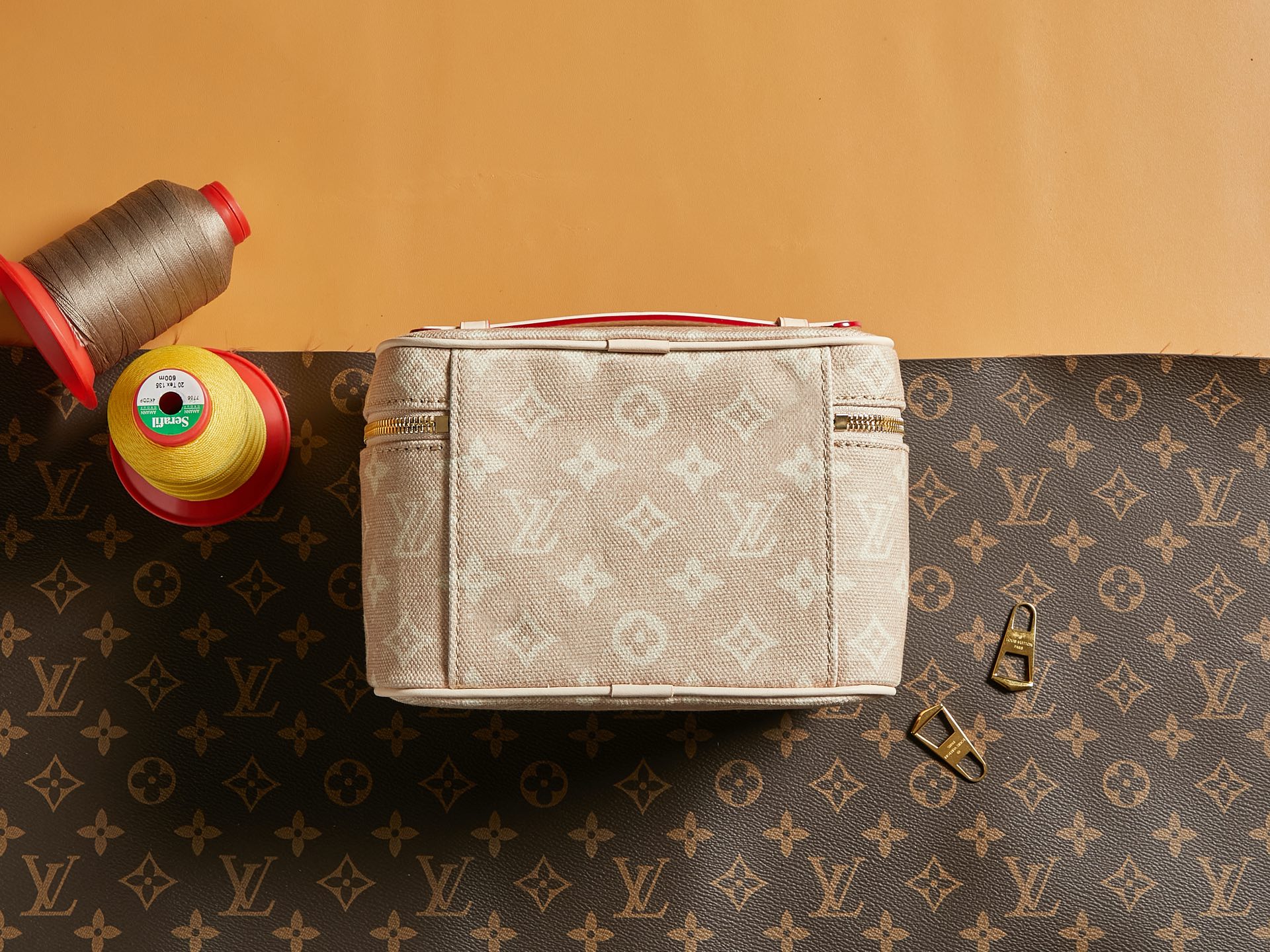 頂級LV原單包 獨家實拍 動態163c】NICE 迷你化妝包的图片-高仿LV包包、高仿lv女包