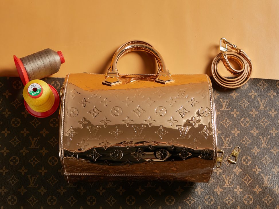 【頂級原單包 獨家實拍 動態163C】M26497高仿包LV Ski系列