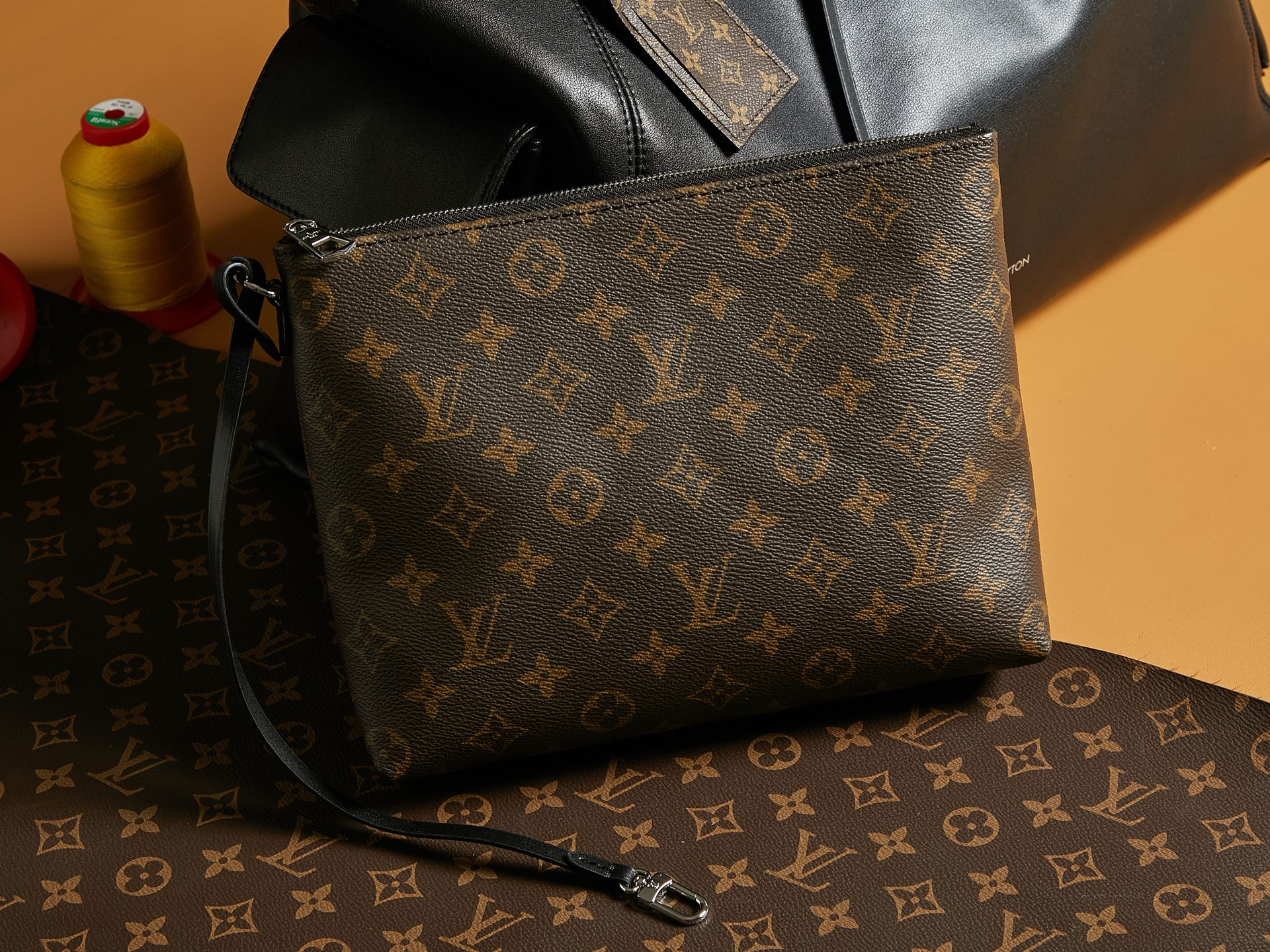 頂級LV原單包加強版Carry All Travel Bag 手袋取材柔軟牛皮革的图片-高仿LV包包、高仿lv女包