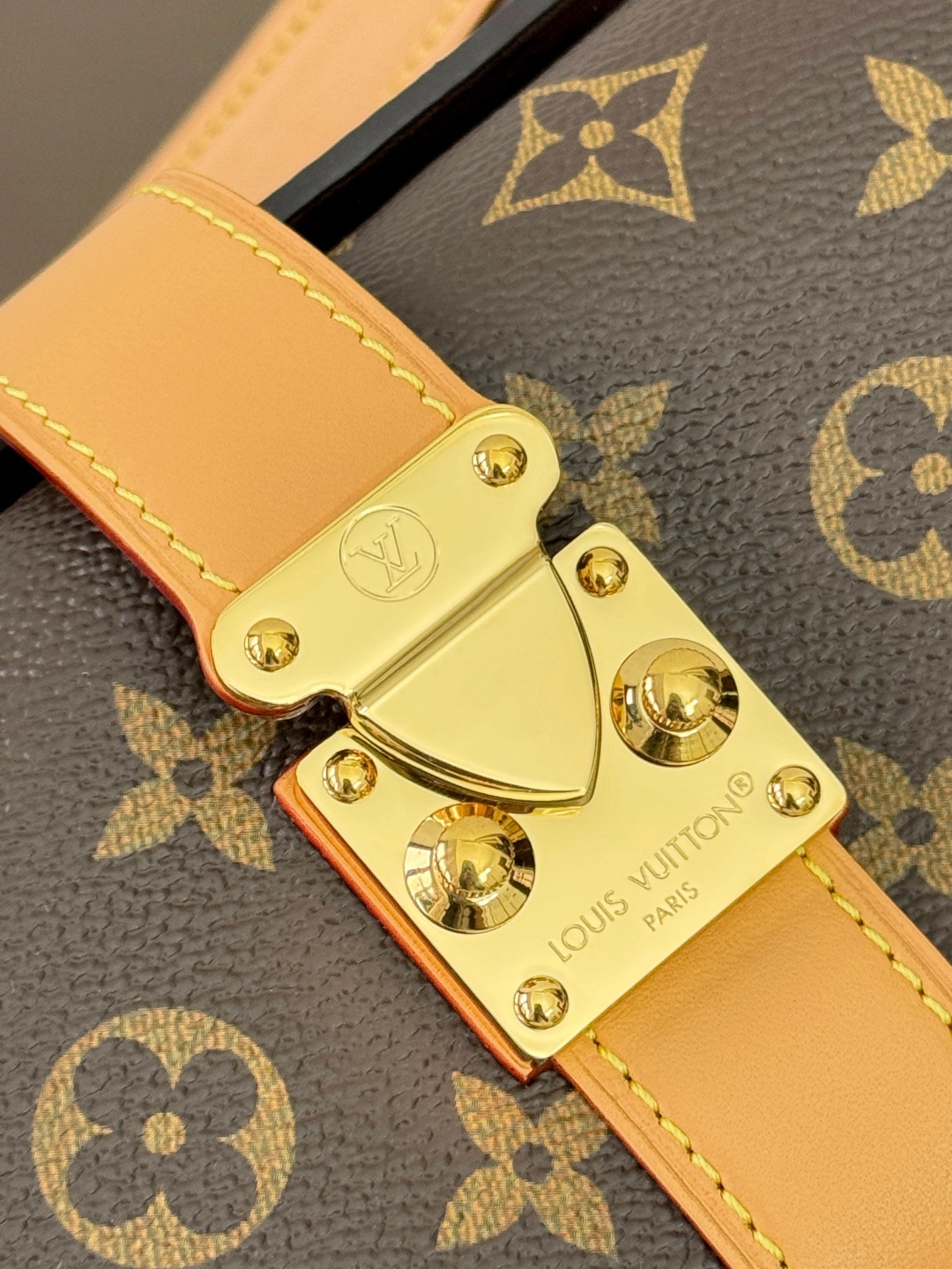 【特級原廠原單包】 Pochette MIa 單肩手袋 型號: M26191 動態芯片版的图片-高仿LV包包、高仿lv女包