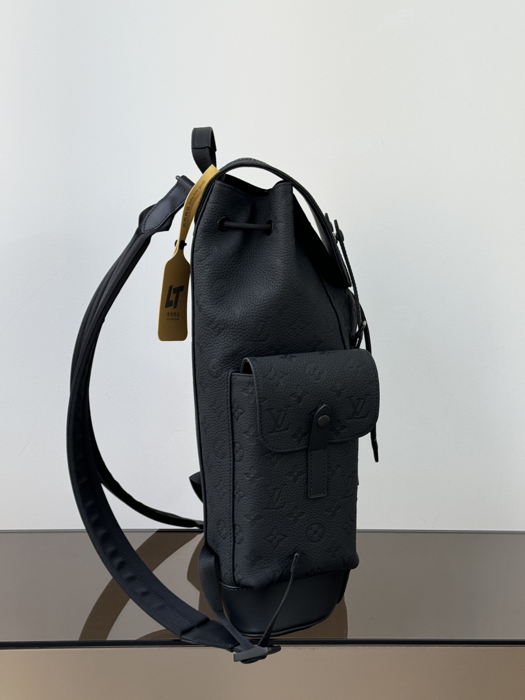 【特級原廠原單包】 Christopher 中號雙肩包 型號: M55699 動態芯片版的图片-高仿LV包包、高仿lv女包