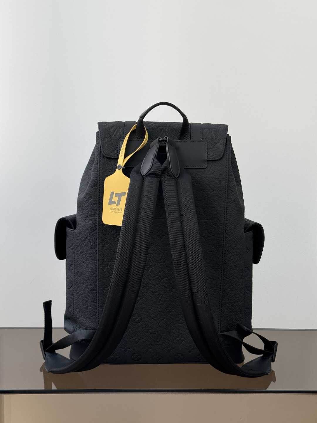 【特級原廠原單包】 Christopher 中號雙肩包 型號: M55699 動態芯片版的图片-高仿LV包包、高仿lv女包