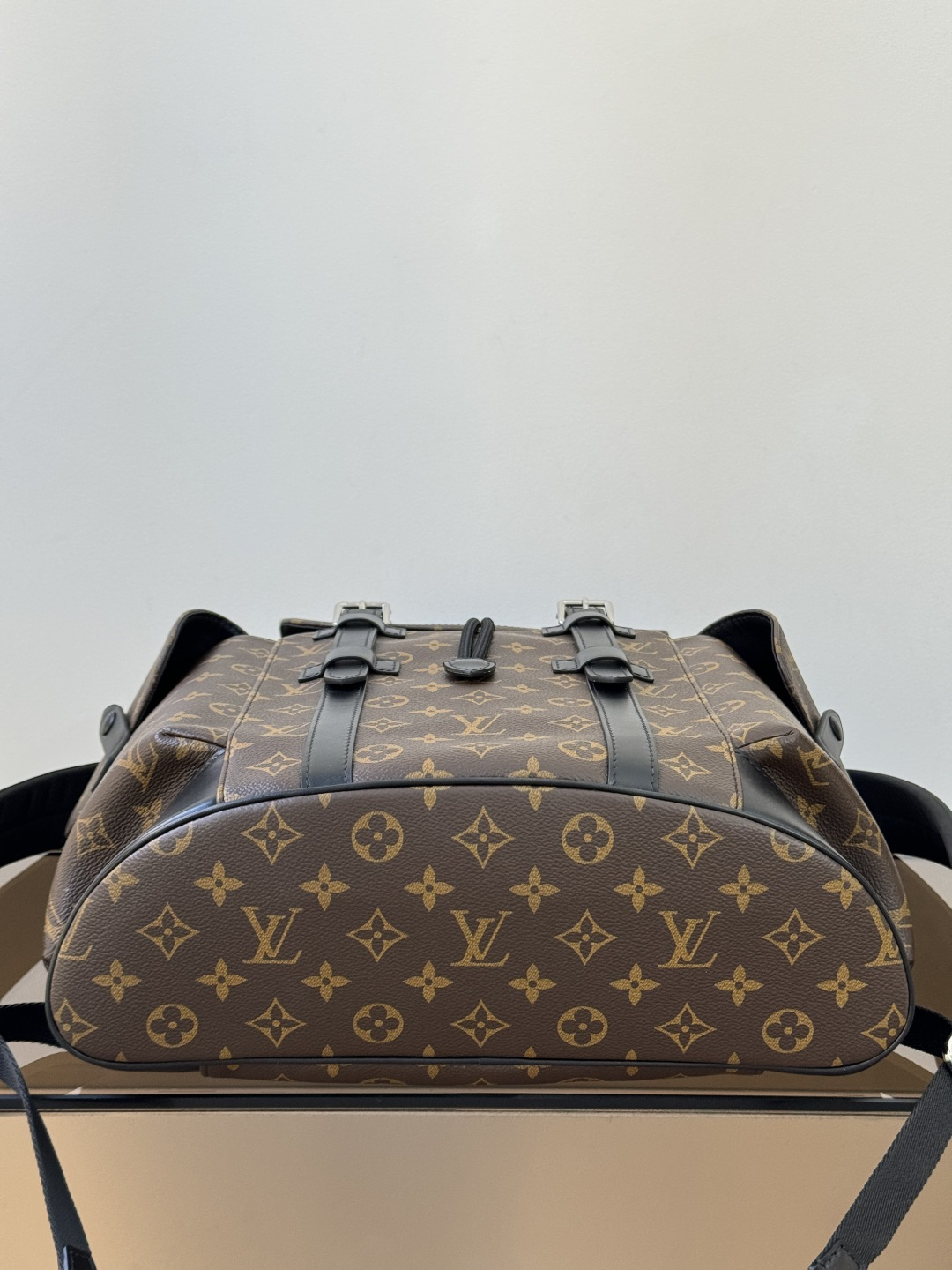 【特級原廠LV高仿包包】 Christopher 中號雙肩包 型號: M43735老花 動態芯片版的图片-高仿LV包包、高仿lv女包