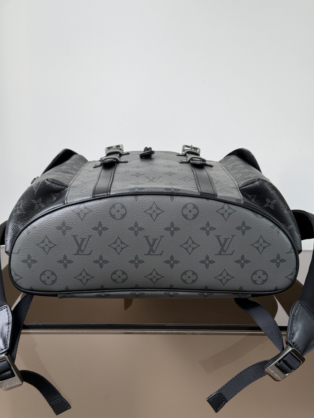 LV原單包中號雙肩包 型號: M45419雙拼花 動態芯片版的图片-高仿LV包包、高仿lv女包