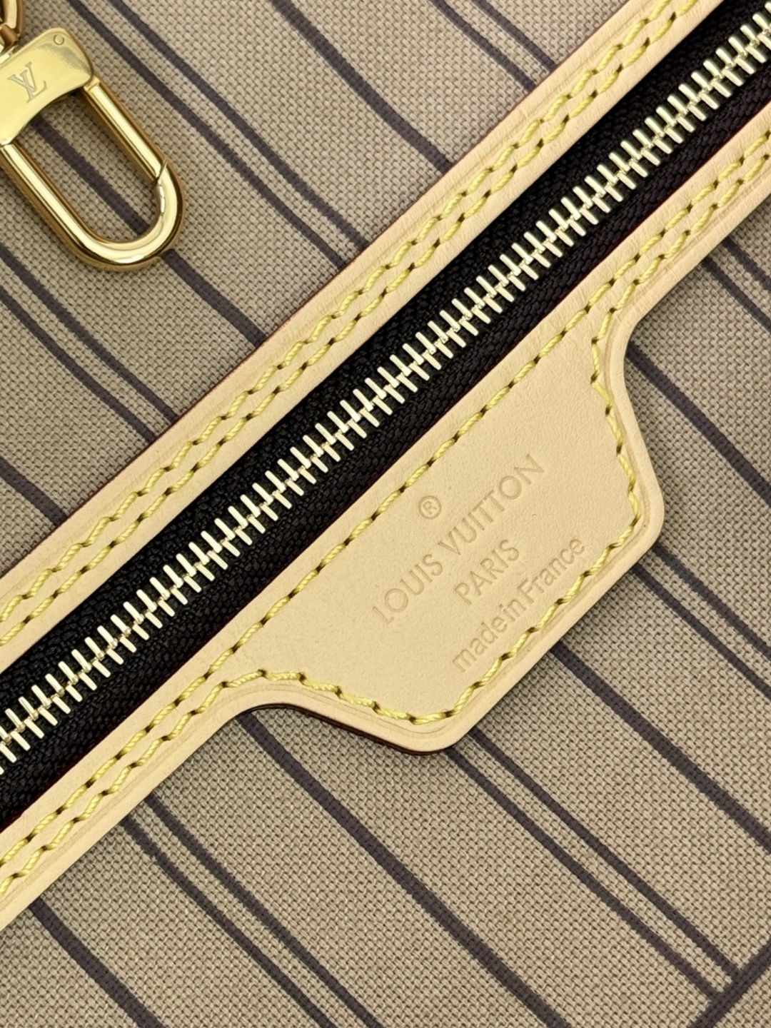 【特級原廠LV高仿包】 Never full 中號手袋 型號: M46975老花 動態芯片版的图片-高仿LV包包、高仿lv女包