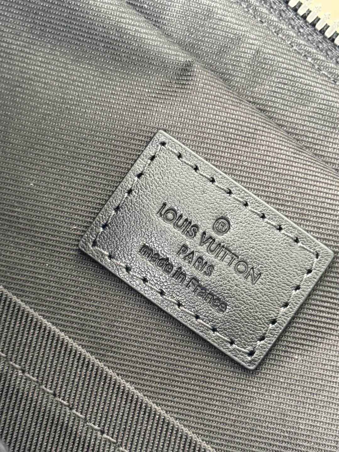 【LV特級原廠包包】 TRIO 郵差包 型號: M69443 動態芯片版 進口原廠面料的图片-高仿LV包包、高仿lv女包