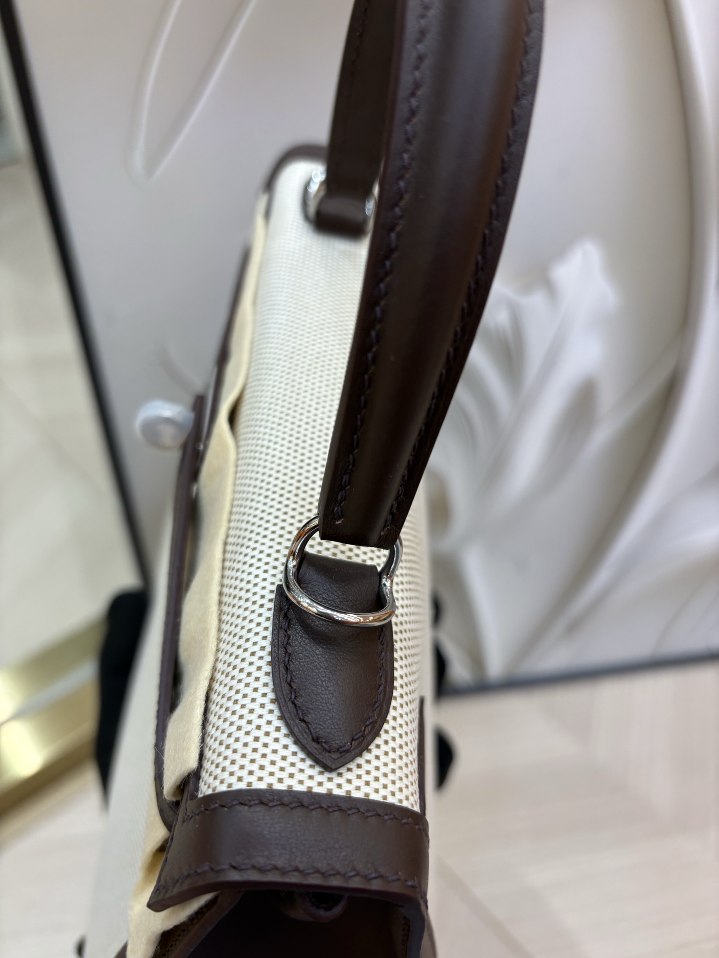 帆布凱莉包 25cm 原廠進口Swift皮拼帆布【摩卡棕】銀扣愛馬仕原單包包的图片-高仿LV包包、高仿lv女包