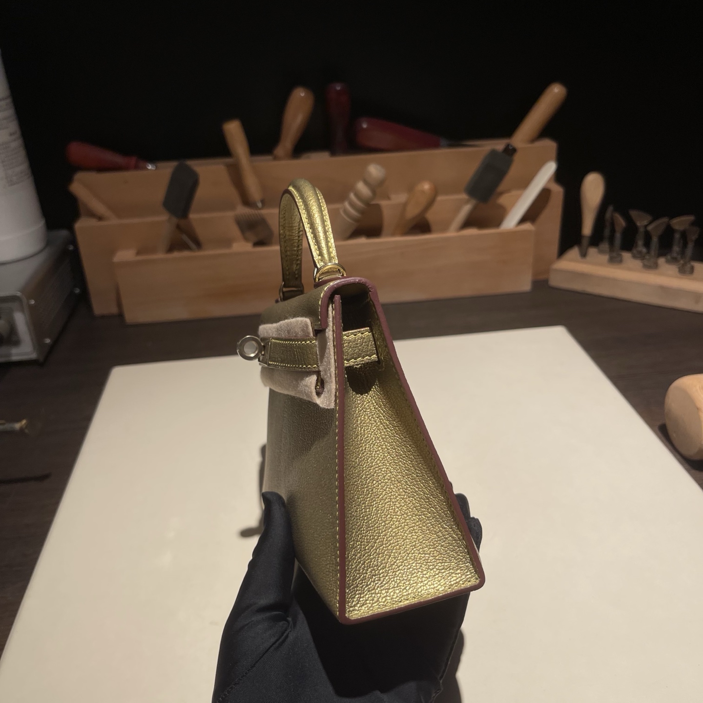 愛馬仕原單包包 Kelly 二代 19cm 原廠進口Chevre山羊皮 淡金扣的图片-高仿愛馬仕包包Hermes、高仿愛馬仕女包Hermes