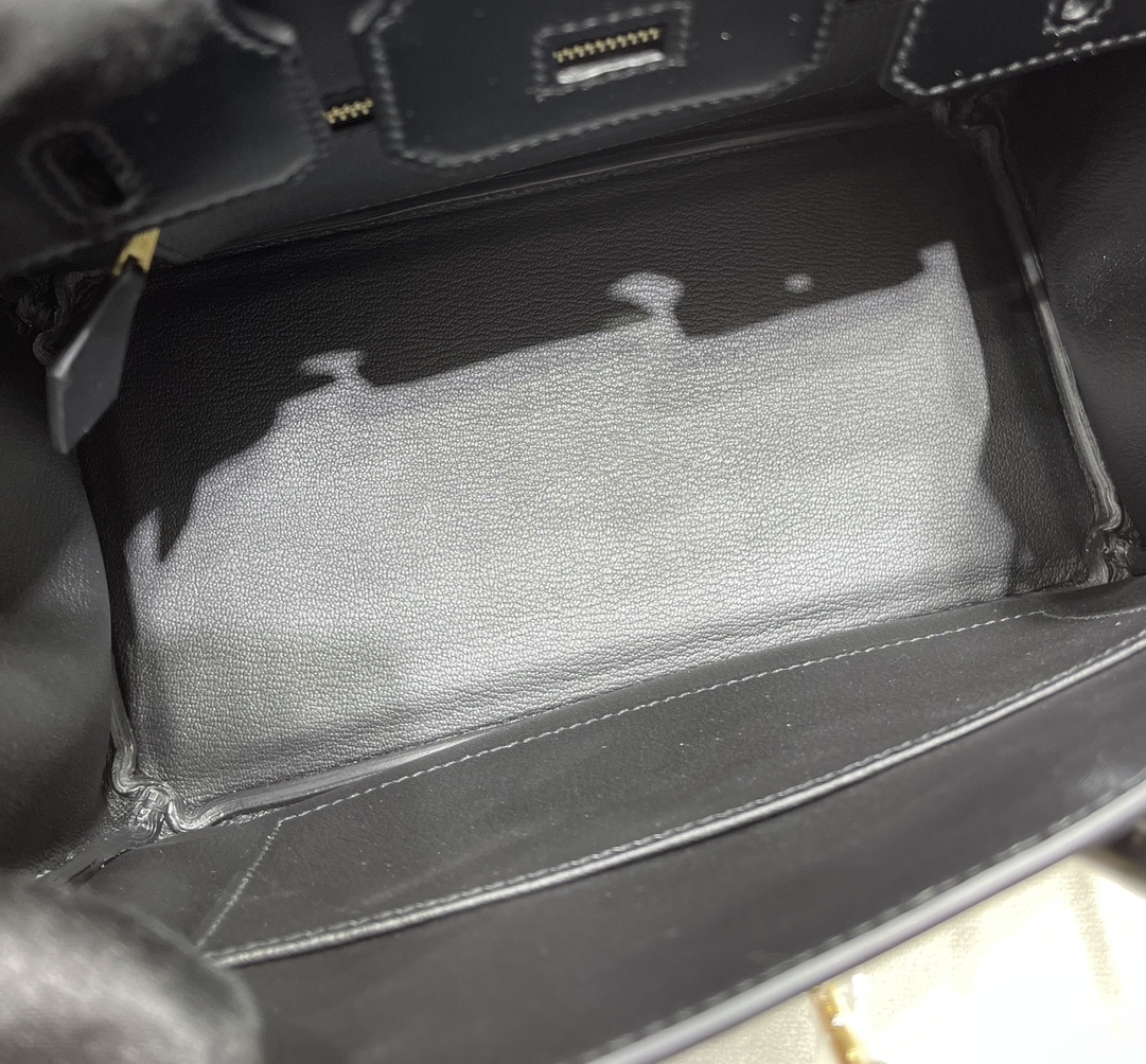 一比一高仿包愛馬仕 Birkin 鉑金 25cm 原廠進口亮面Box皮【黑色】金扣的图片-高仿愛馬仕包包Hermes、高仿愛馬仕女包Hermes