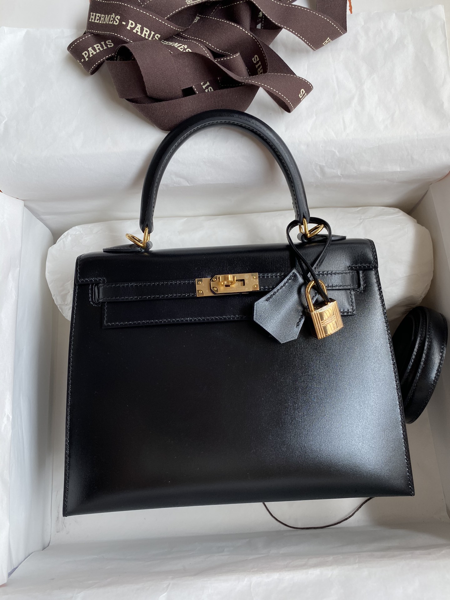 愛馬仕Kelly 凱莉 25cm 原廠進口亮面Box皮【黑色】金扣高仿包包的图片-高仿愛馬仕包包Hermes、高仿愛馬仕女包Hermes