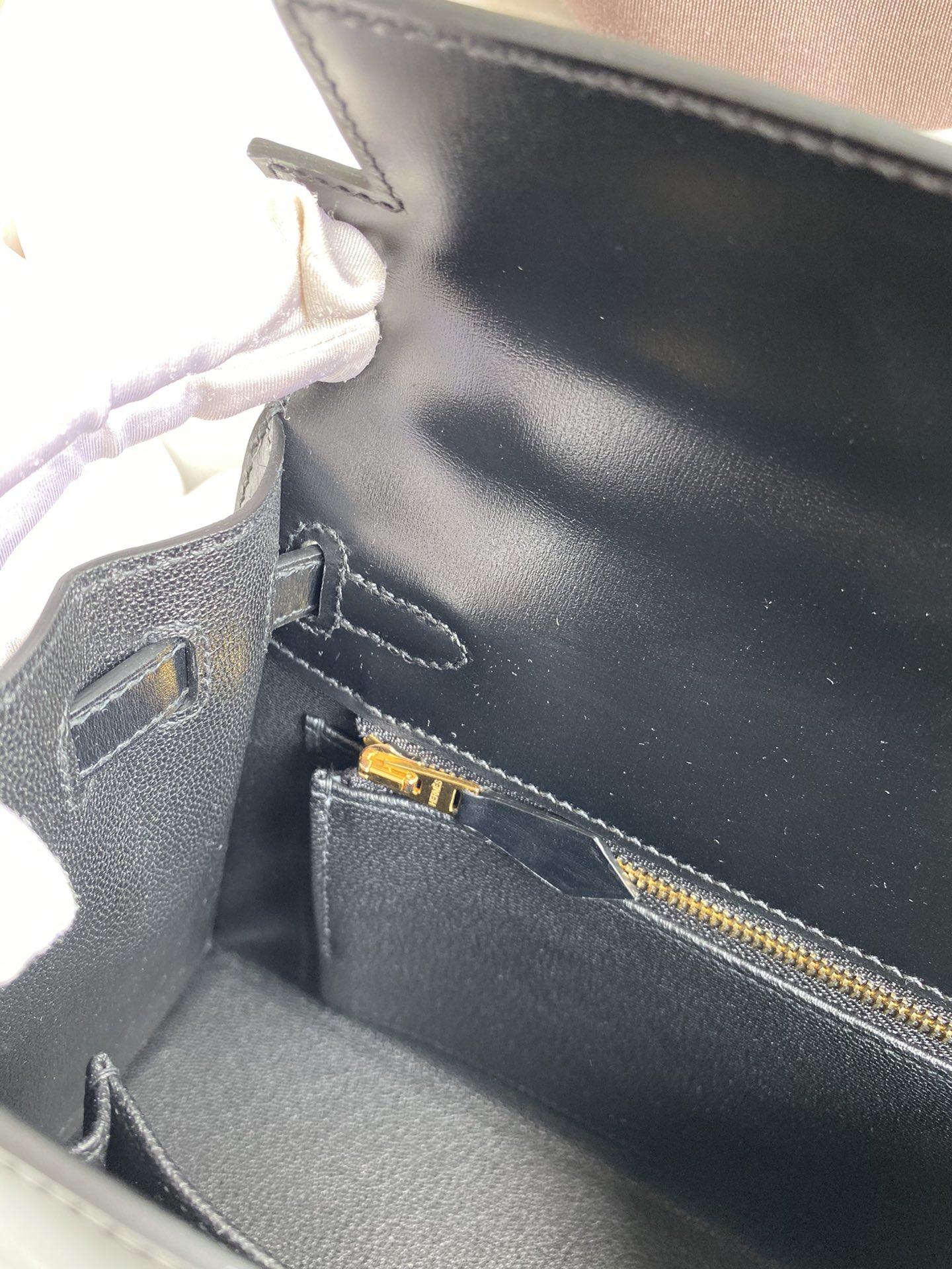 愛馬仕Kelly 凱莉 25cm 原廠進口亮面Box皮【黑色】金扣高仿包包的图片-高仿愛馬仕包包Hermes、高仿愛馬仕女包Hermes