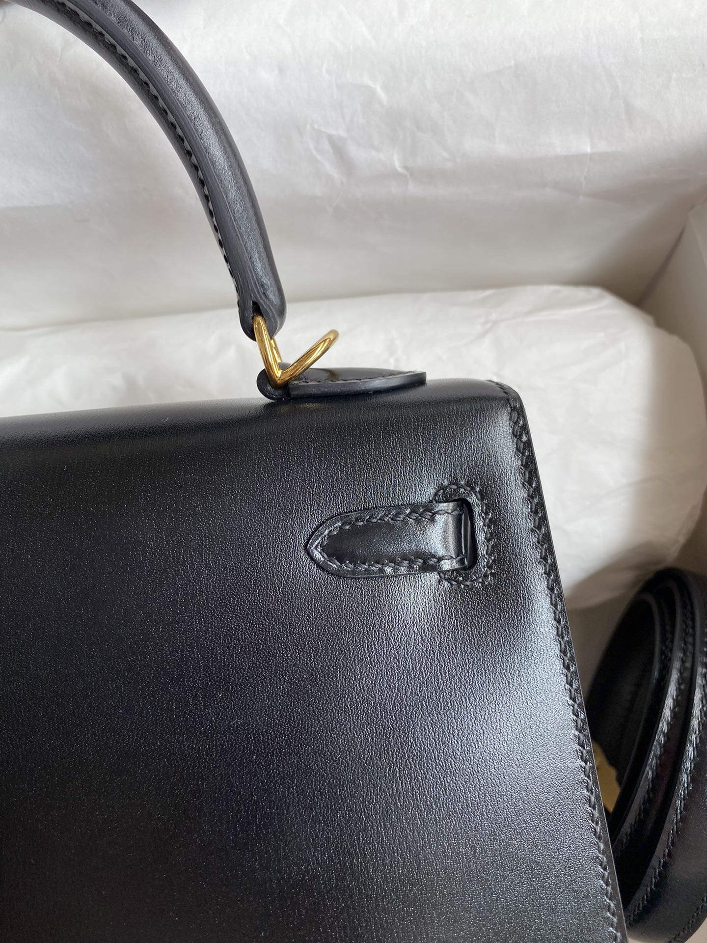 愛馬仕Kelly 凱莉 25cm 原廠進口亮面Box皮【黑色】金扣高仿包包的图片-高仿愛馬仕包包Hermes、高仿愛馬仕女包Hermes
