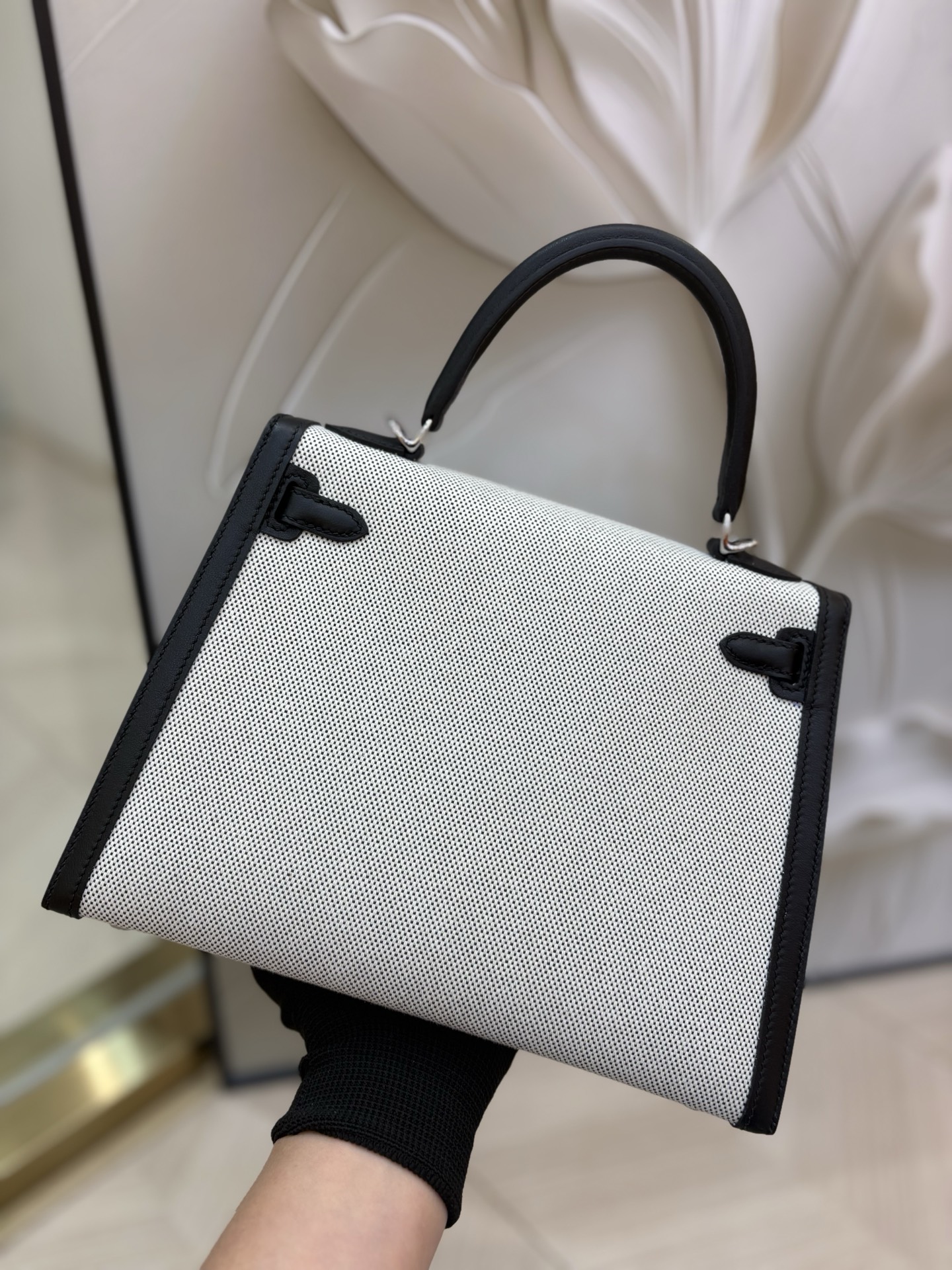 愛馬仕Kelly 帆布凱莉包 25cm 原廠進口Swift皮拼帆布【熊貓色】銀扣頂級高仿包包的图片-高仿愛馬仕包包Hermes、高仿愛馬仕女包Hermes