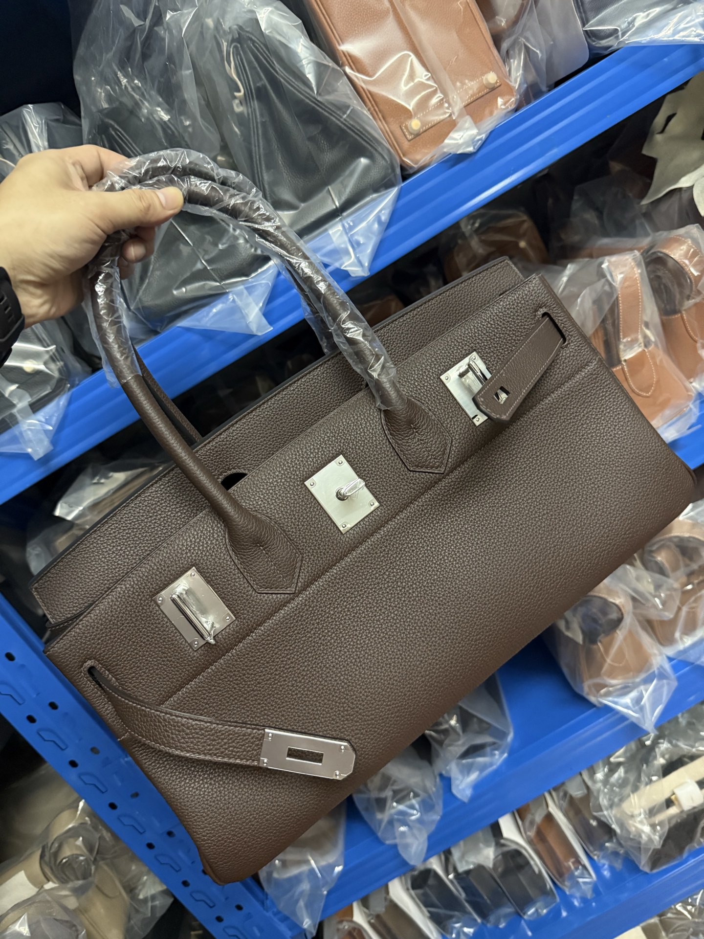 愛馬仕頂級高仿包 鉑金 42cm 原廠進口Togo皮【烏木色】金/銀扣的图片-高仿愛馬仕包包Hermes、高仿愛馬仕女包Hermes